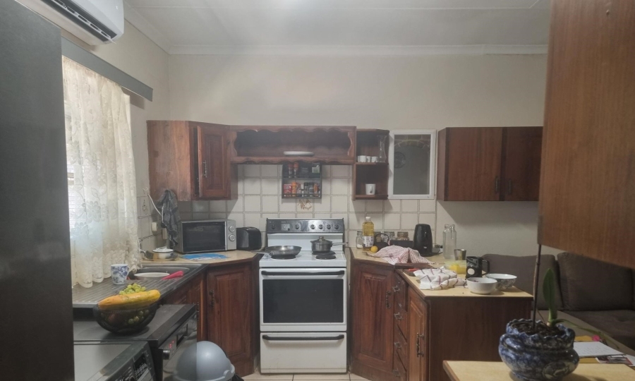 1 Bedroom Property for Sale in Meerhof North West